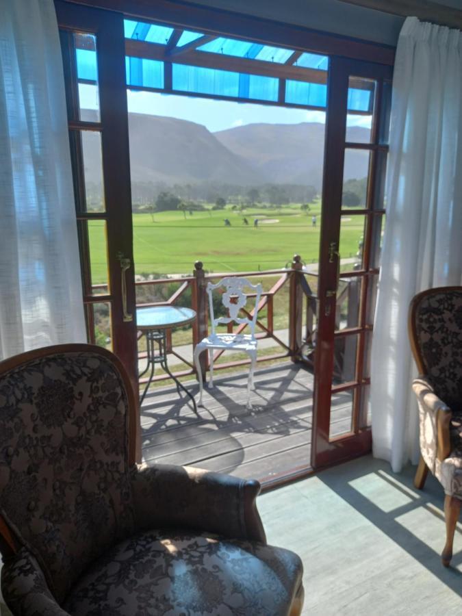 Mulligans Guest Lodge Херманус Экстерьер фото