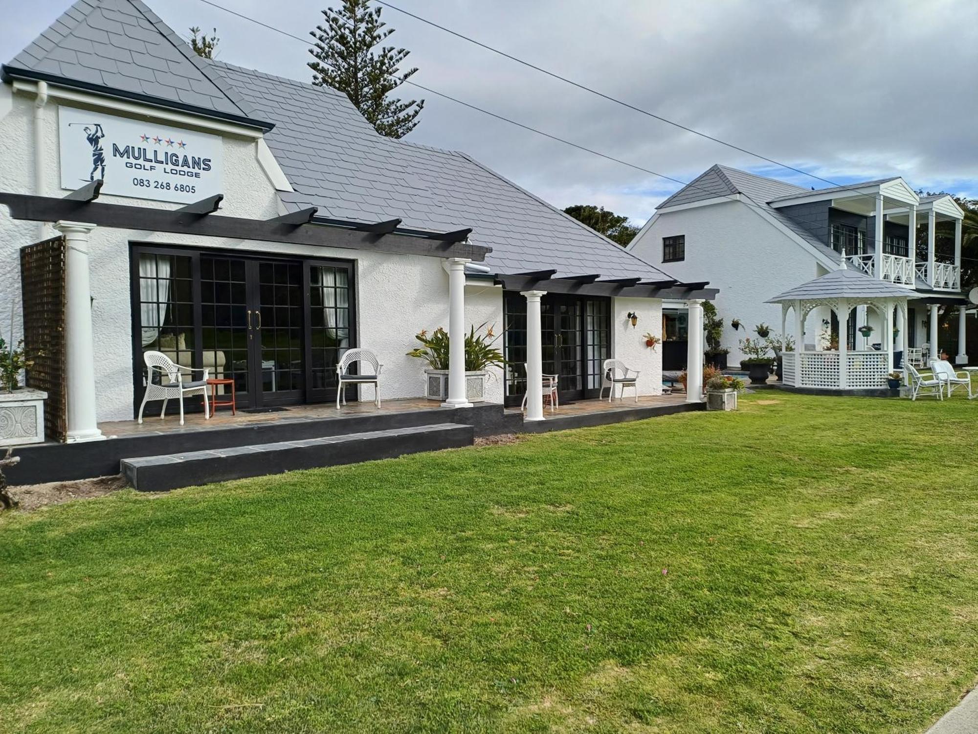 Mulligans Guest Lodge Херманус Экстерьер фото
