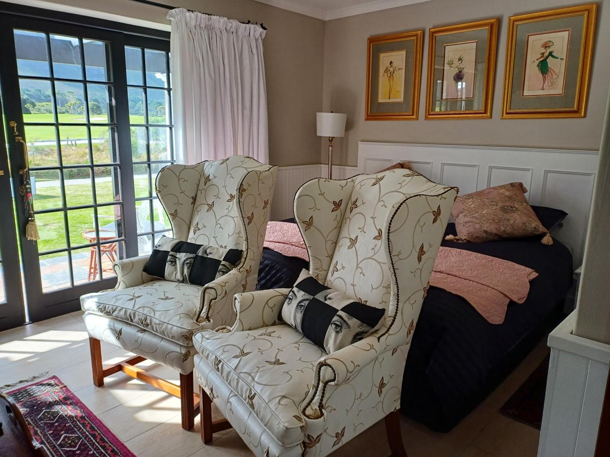 Mulligans Guest Lodge Херманус Экстерьер фото