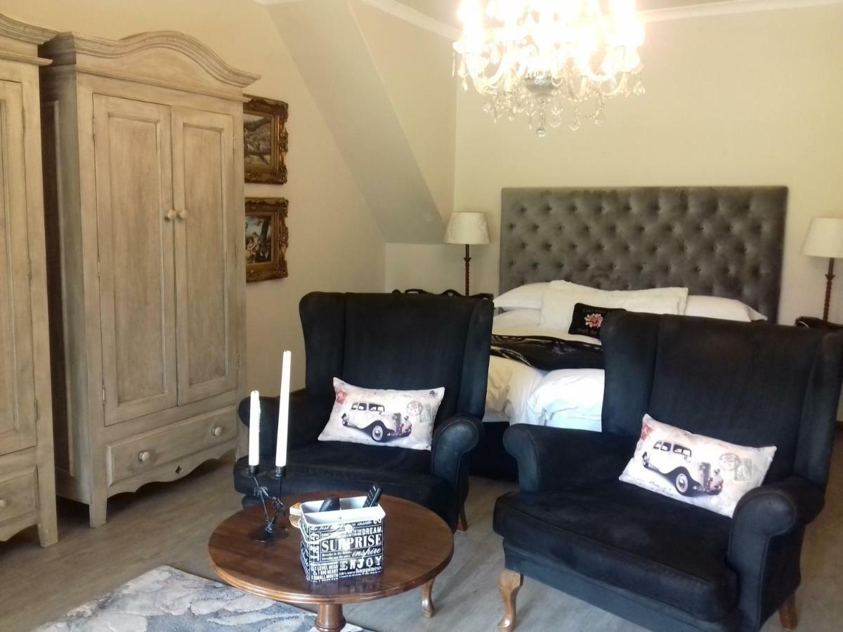 Mulligans Guest Lodge Херманус Экстерьер фото